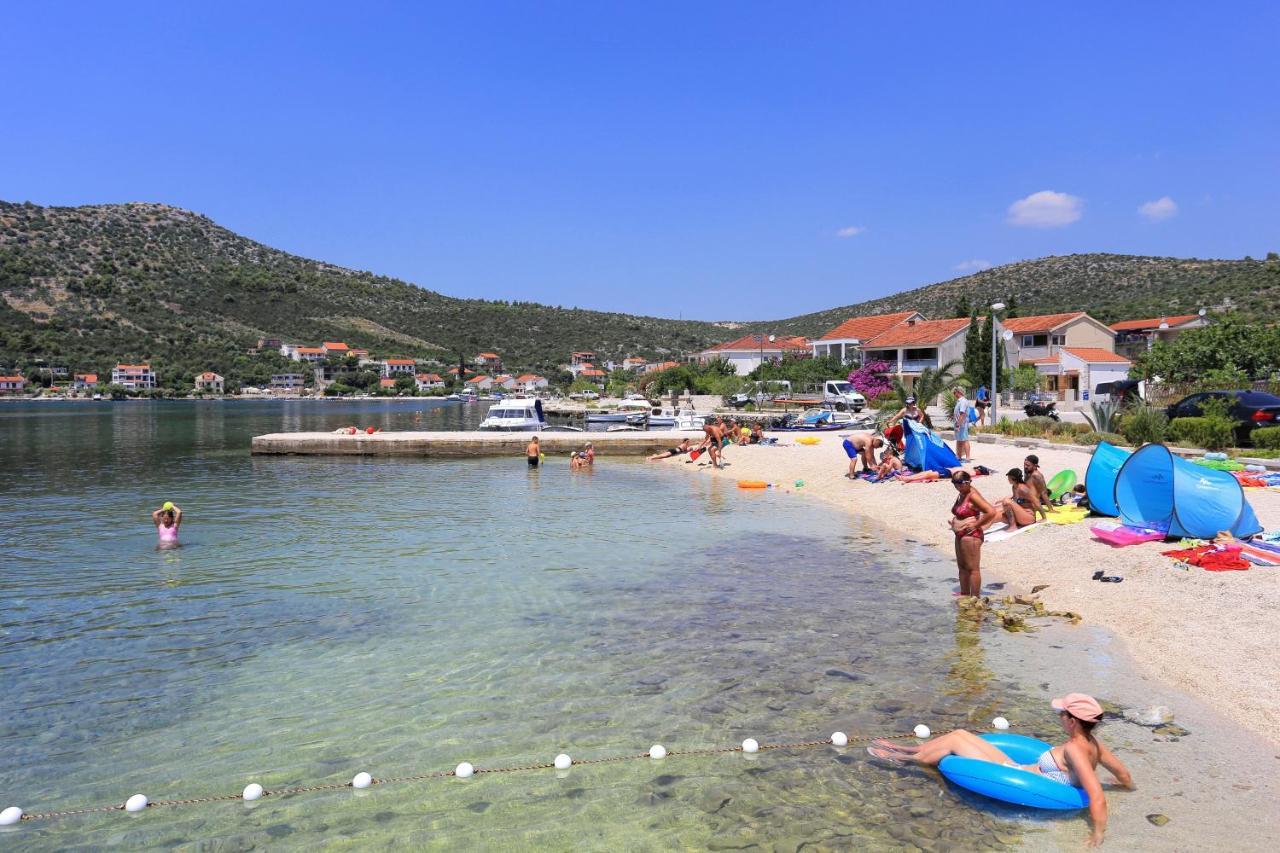 Apartments With A Parking Space Poljica, Trogir - 11454 مارينا المظهر الخارجي الصورة